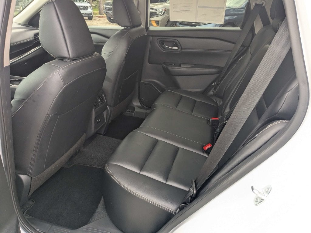 2026 Nissan Rogue SL