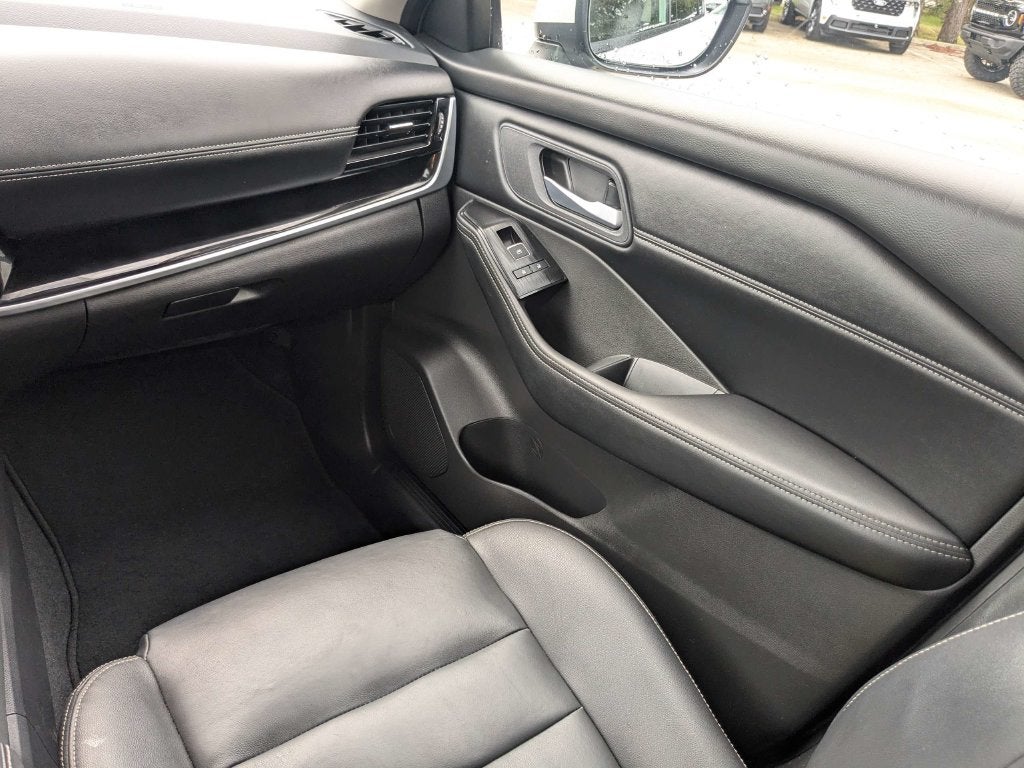 2026 Nissan Rogue SL