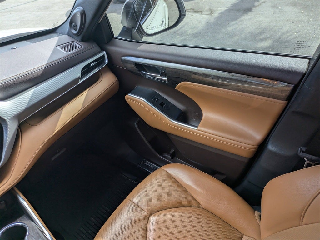 2021 Toyota Highlander Platinum
