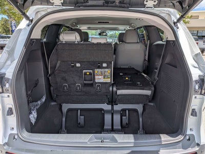 2025 Toyota Sienna XLE 8 Passenger