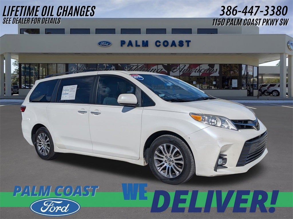 2018 Toyota Sienna XLE