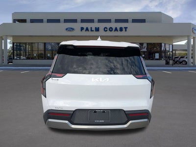 2026 Kia EV9 Light