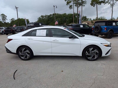 2025 Hyundai Elantra SEL Sport