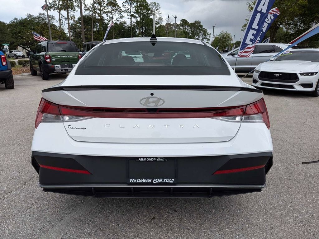 2025 Hyundai Elantra SEL Sport