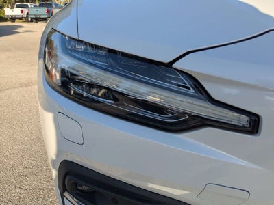 2020 Volvo V60 T5