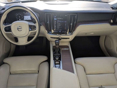 2020 Volvo V60 T5
